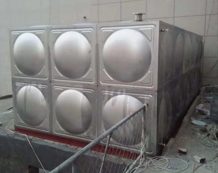不锈钢水箱，保温水箱，不锈钢保温水箱，不锈钢水箱厂家，广东不锈钢水箱